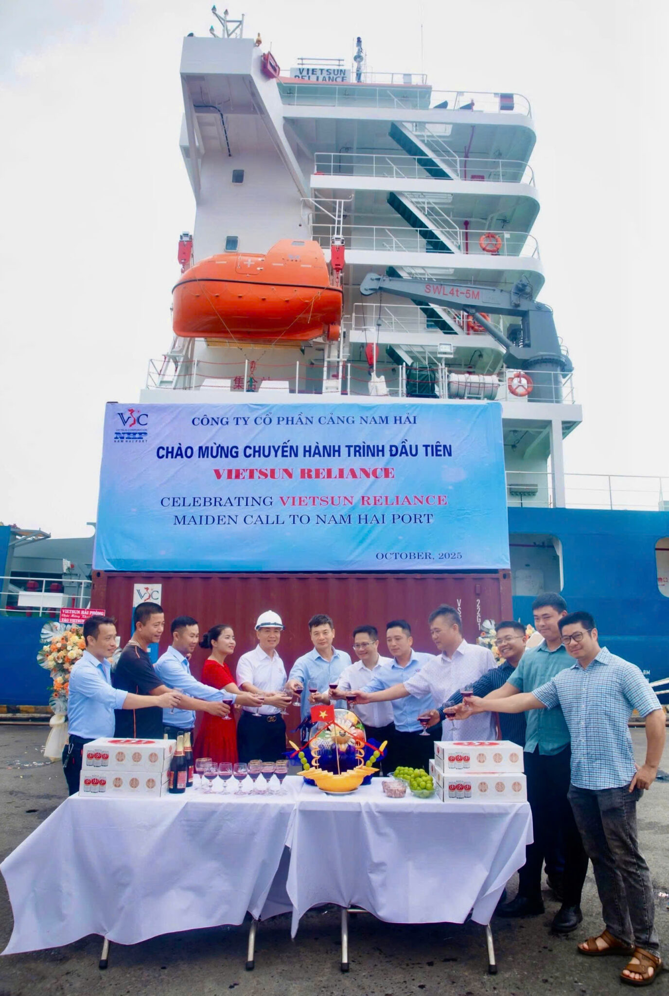 Cảng Nam Hải tiếp tục hân hoan đón những chuyến tàu dịch vụ mới - Chuyến tàu MV VIETSUN RELIANCE